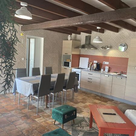 L'Abeille Sas Le Jardin De Messie Aparthotel Beaumont  Εξωτερικό φωτογραφία